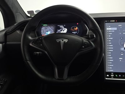 2018 Tesla MODEL X — миниатюра 19