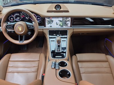 PORSCHE PANAMERA - 5