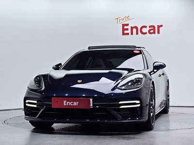PORSCHE PANAMERA - 2