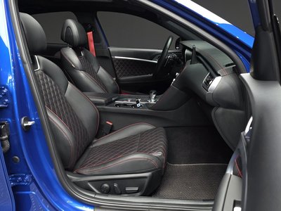 2021 Genesis THE NEW G70 — миниатюра 17