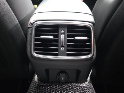 2021 Genesis THE NEW G70 — миниатюра 35