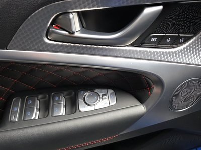 2021 Genesis THE NEW G70 — миниатюра 33