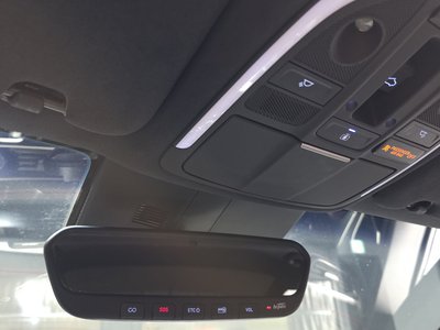 2021 Genesis THE NEW G70 — миниатюра 32