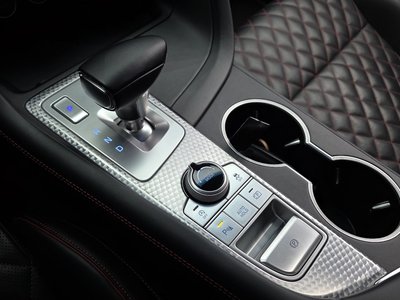 2021 Genesis THE NEW G70 — миниатюра 12