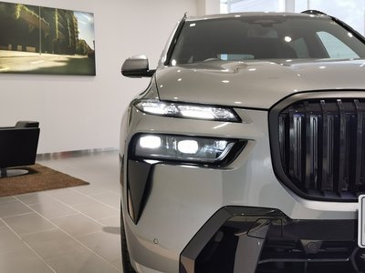 صورة مصغرة 18 لـ 2025 BMW X7