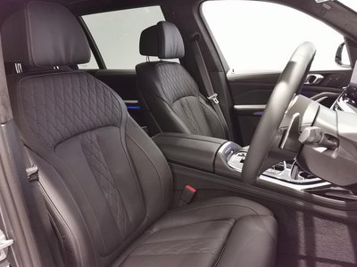صورة مصغرة 61 لـ 2025 BMW X7