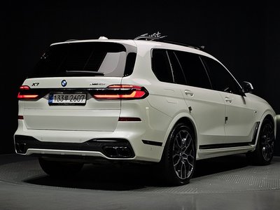 2025 BMW X7 照片 4