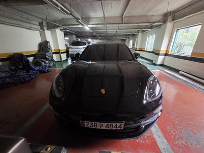 PORSCHE PANAMERA - 1