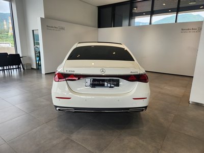 MERCEDES-BENZ E-CLASS - 4