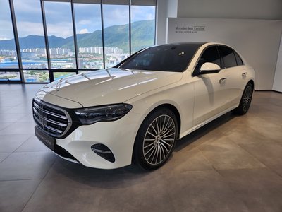 MERCEDES-BENZ E-CLASS - 1
