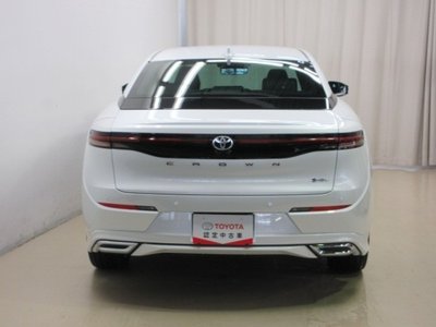 2025 Toyota CROWN CROSSOVER photo 4