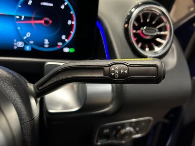 MERCEDES-BENZ GLB - 10