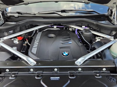 BMW X7 - 7