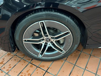 MERCEDES-BENZ E-CLASS - 5