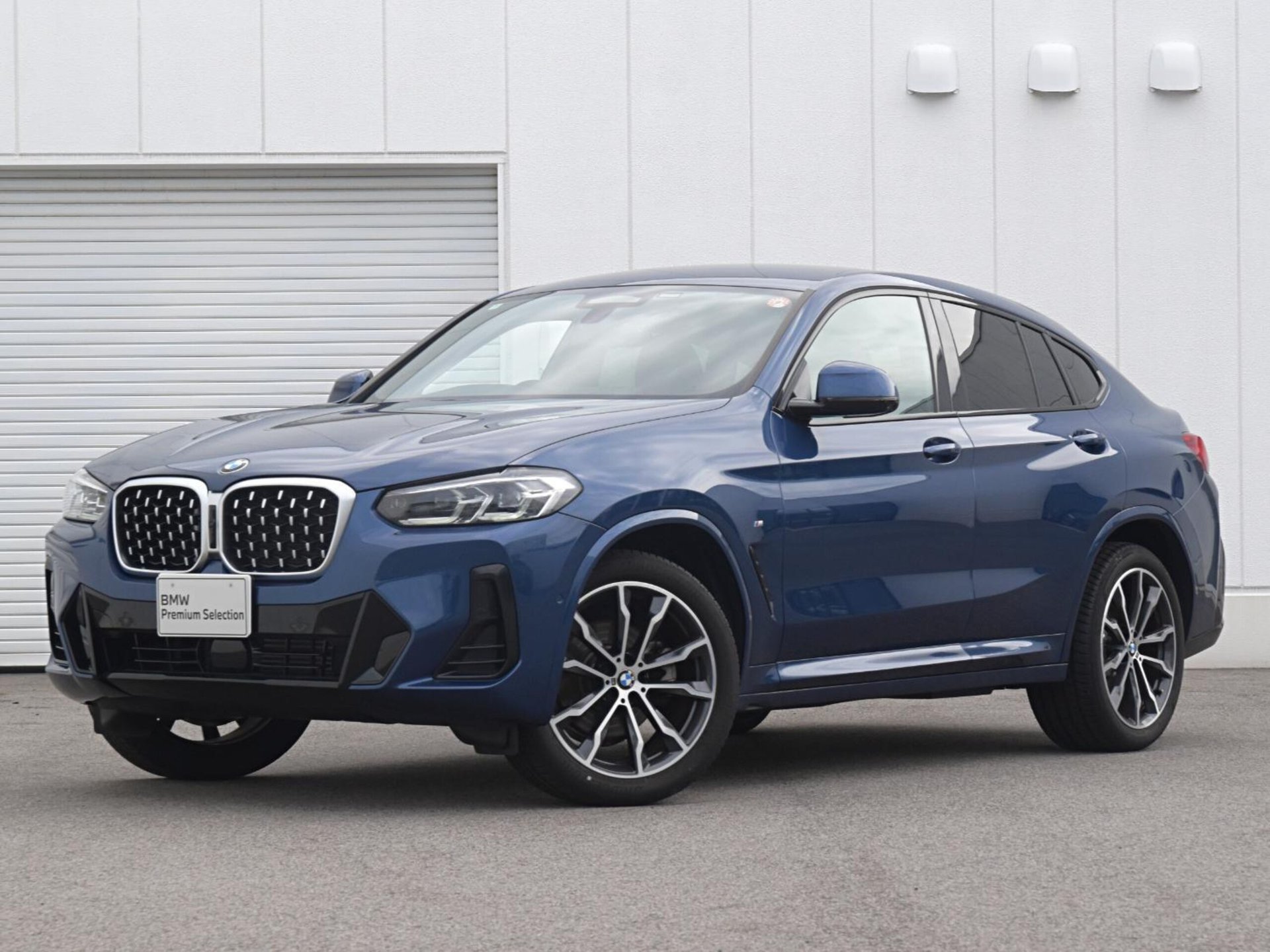 BMW X4 - View 1