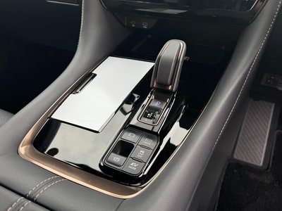 2023 Toyota ALPHARD thumbnail 27