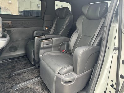 2023 Toyota ALPHARD thumbnail 42
