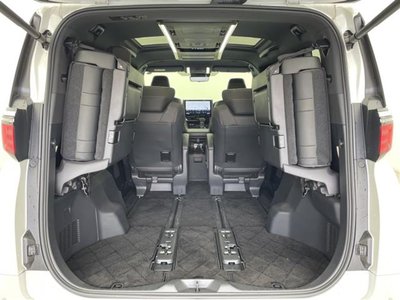 2024 Toyota ALPHARD 缩略图 33