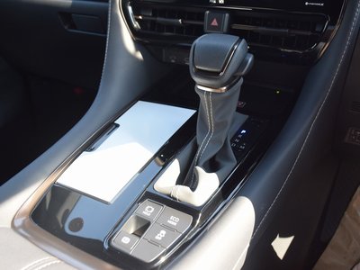 2025 Toyota ALPHARD 缩略图 18