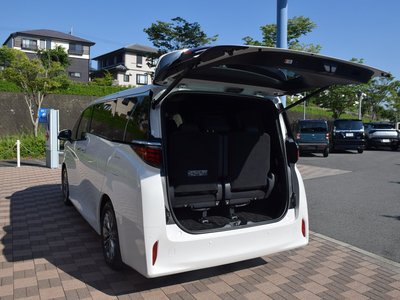 2025 Toyota ALPHARD 缩略图 38