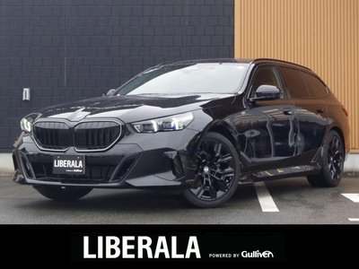 2024 BMW 5 SERIES TOURING photo 1