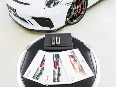 PORSCHE 911 - 4