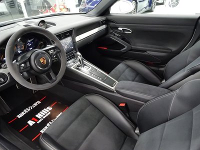 PORSCHE 911 - 8