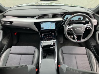 AUDI Q8 E-TRON - 7