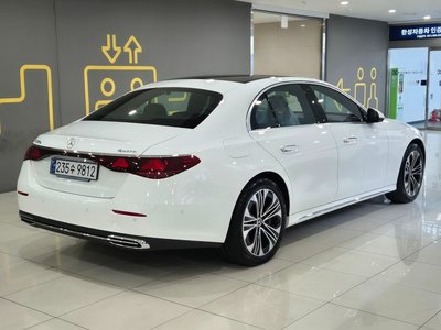 MERCEDES-BENZ E-CLASS - 4