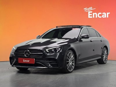 MERCEDES-BENZ E-CLASS - 1