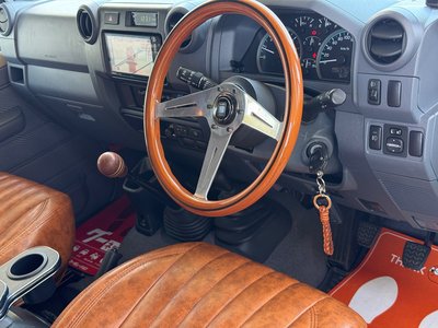 2015 Toyota LAND CRUISER 70 thumbnail 54