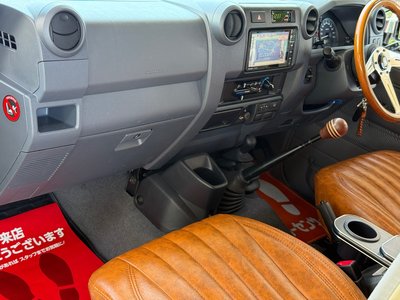 2015 Toyota LAND CRUISER 70 thumbnail 53