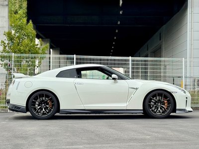 NISSAN GT-R - 6