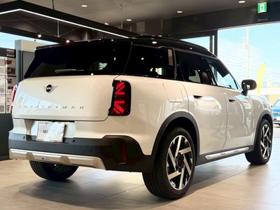 MINI MINI COUNTRYMAN - 6