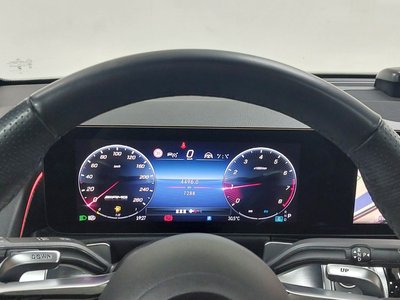 2025 Mercedes-BENZ GLB 照片 8