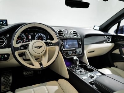 BENTLEY BENTAYGA - 4