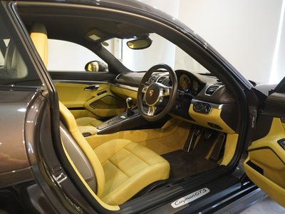 PORSCHE CAYMAN - 8