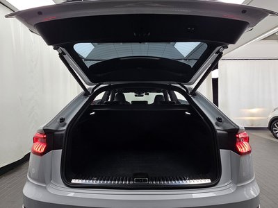 صورة مصغرة 26 لـ 2021 AUDI Q8