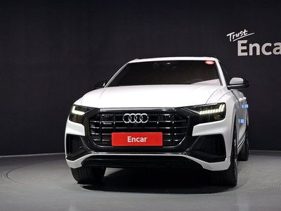 2021 AUDI Q8 photo 2