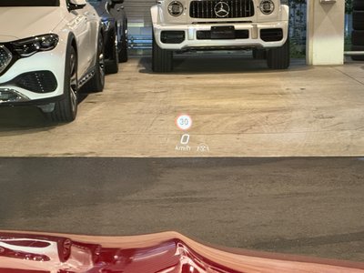 2025 Mercedes-BENZ GLB — миниатюра 34