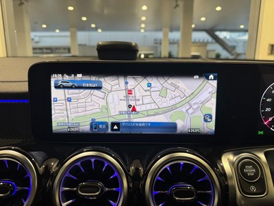 2025 Mercedes-BENZ GLB — миниатюра 15