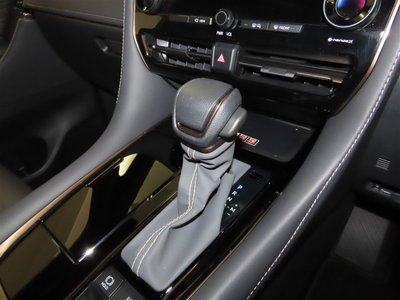 2024 Toyota ALPHARD — миниатюра 18