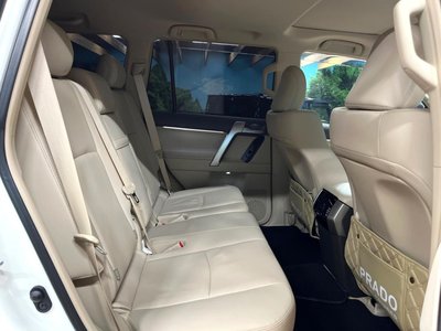 TOYOTA LAND CRUISER PRADO - 9