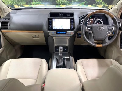 TOYOTA LAND CRUISER PRADO - 2