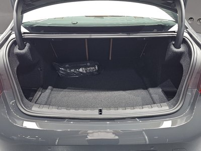 2025 BMW 3 SERIES — миниатюра 31