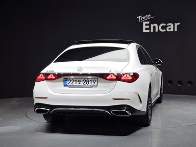 MERCEDES-BENZ E-CLASS - 4