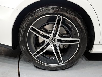 MERCEDES-BENZ E-CLASS - 6