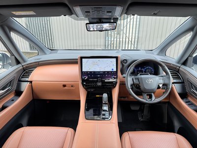 TOYOTA VELLFIRE - 4