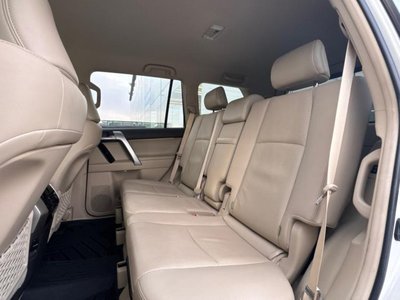 TOYOTA LAND CRUISER PRADO - 8