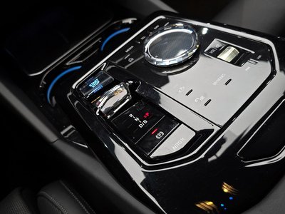 2024 BMW I5 — фото 9